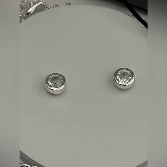 LONDON FOG Collection BRACELET and MATCHING EARRINGS set, Retail $99, NIB - Picture 3 of 6